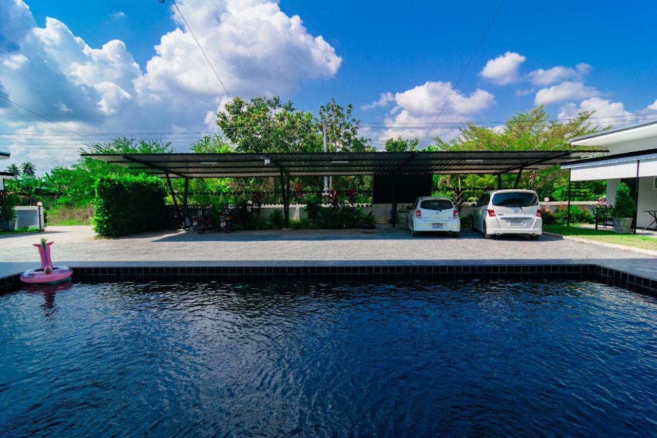 Oyo 533 Runya Poolvilla Πράτσουατ Κίρι Χαν Εξωτερικό φωτογραφία